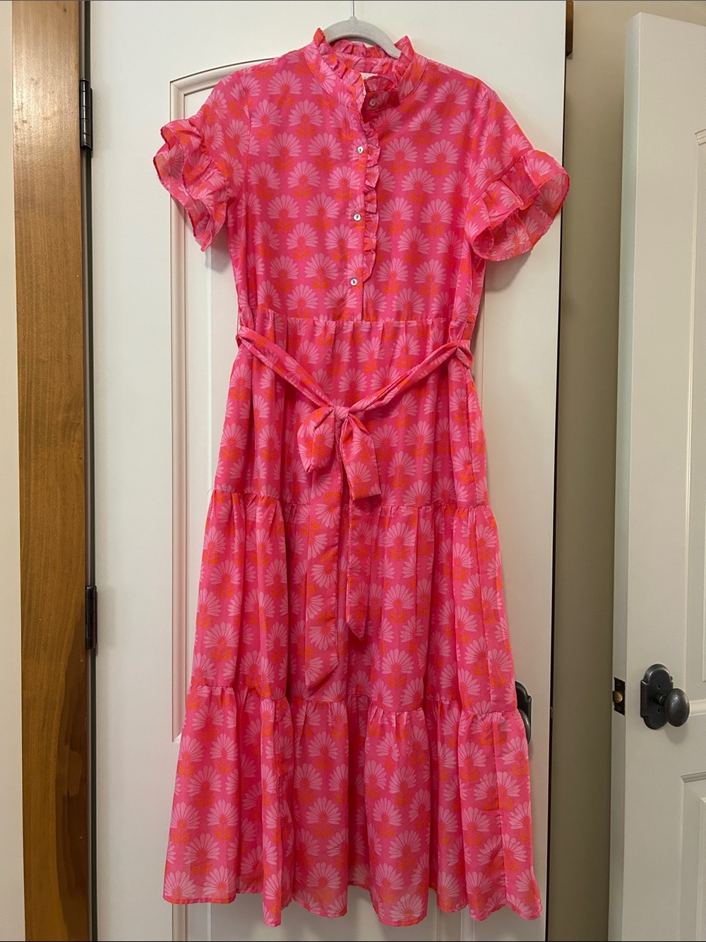Pink Floral Tie-Waist Midi Dress with Ruffle Collar